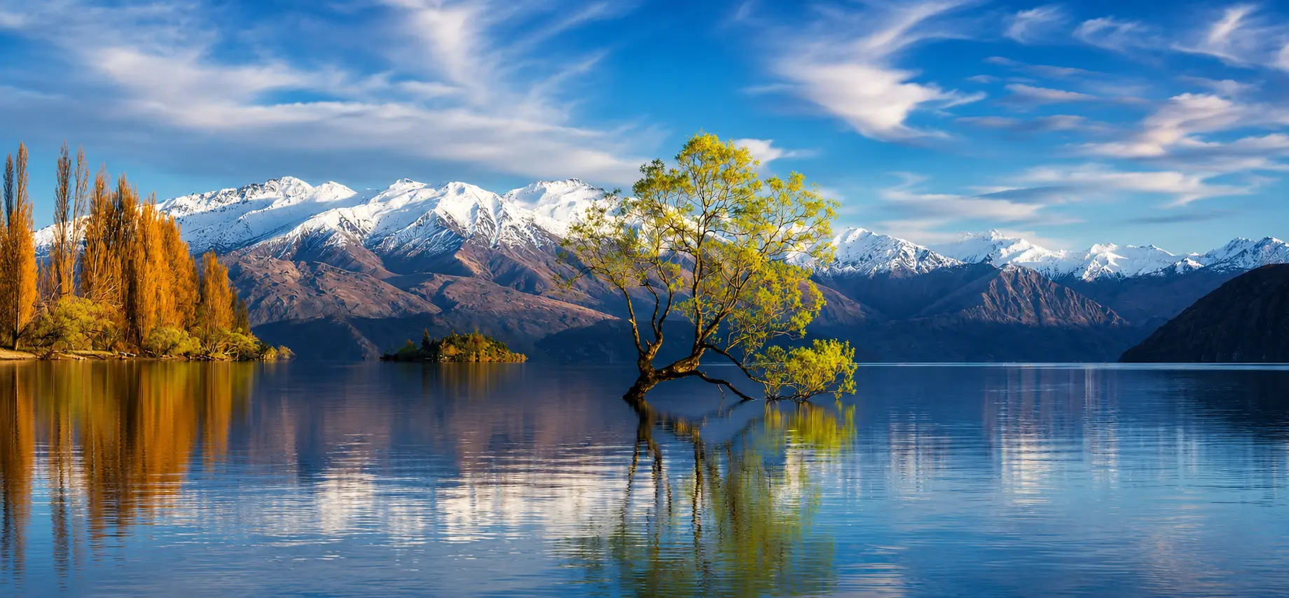 Wanaka — Peaceful Lake, Epic Mountains